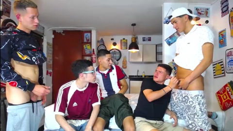 sextwinksx  14-04-2023